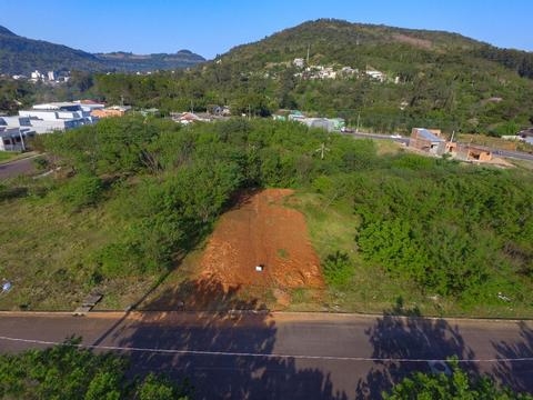 Terreno à venda em Igrejinha, Vila Nova, com 360 m²